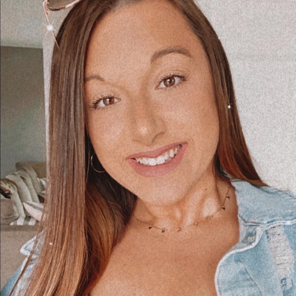 Meet your Posher, Savannah